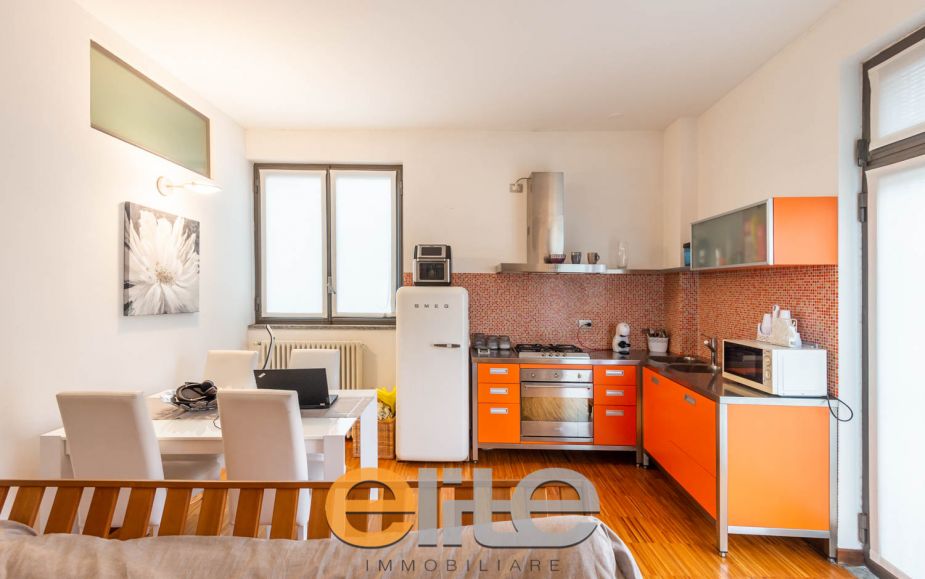 bilocale con terrazzo e posto auto zona mm dergano.
