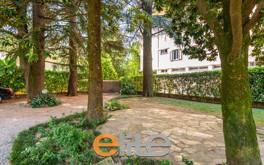 Villa con parco a Mandello Lario