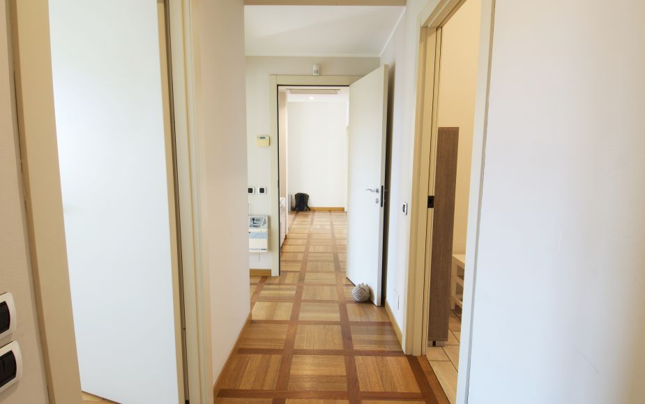 3 Rooms, 2 Bathrooms, Partially Furnished