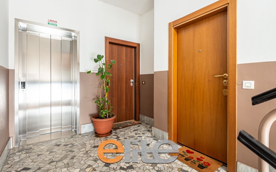 2 locali ristrutturato con balcone...
