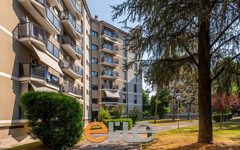 2 locali ristrutturato con balcone...