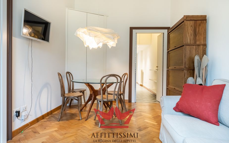 Trilocale arredato in quadronno - crocetta.