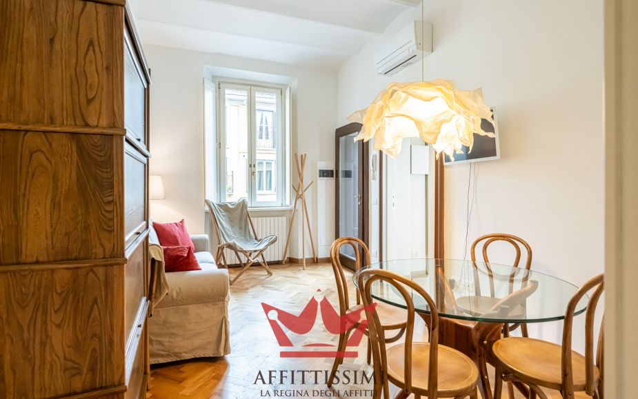 Trilocale arredato in quadronno - crocetta.