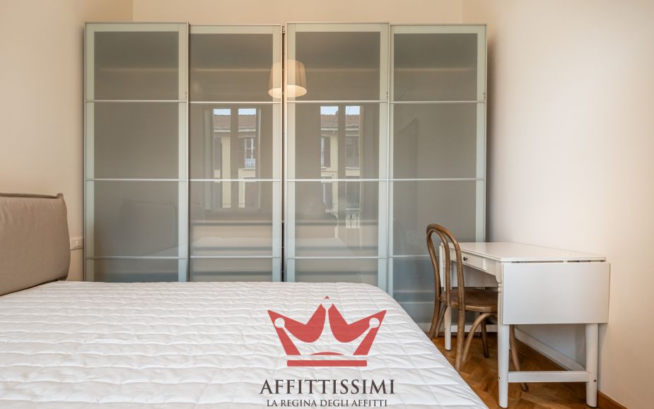 Trilocale arredato in quadronno - crocetta.