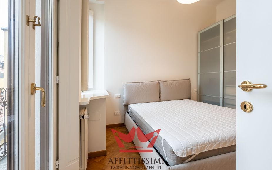 Trilocale arredato in quadronno - crocetta.