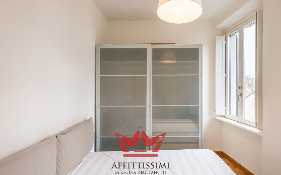 Trilocale arredato in quadronno - crocetta.