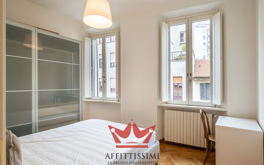 Trilocale arredato in quadronno - crocetta.