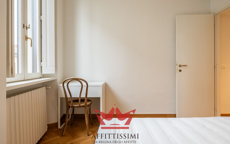 Trilocale arredato in quadronno - crocetta.