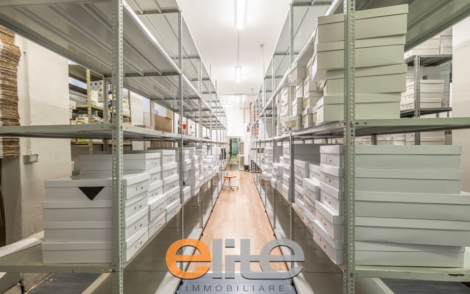 Magazzino di 280mq in porta venezia - stazione centrale.