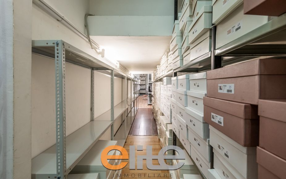 Magazzino di 280mq in porta venezia - stazione centrale.