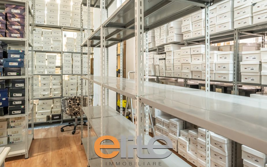 Magazzino di 280mq in porta venezia - stazione centrale.