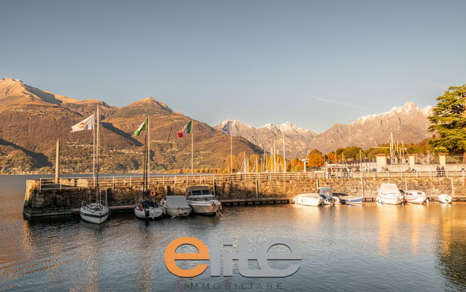 Villa con giardino a colico sul lago di como