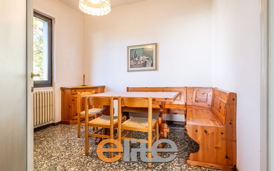 Villa con giardino a colico sul lago di como