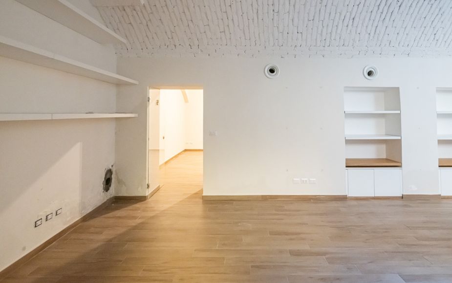 Ufficio in affitto in zona Monti Cadorna.