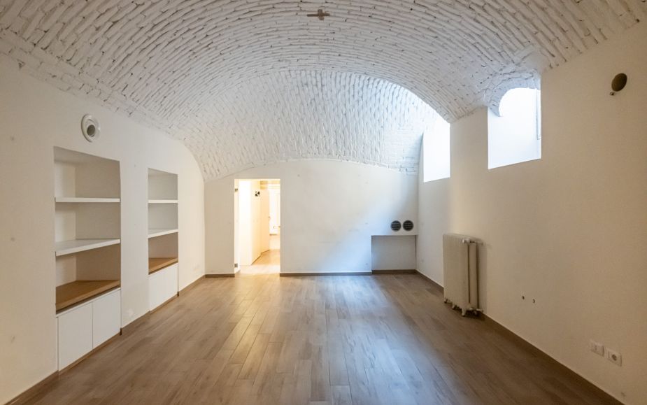 Ufficio in affitto in zona Monti Cadorna.