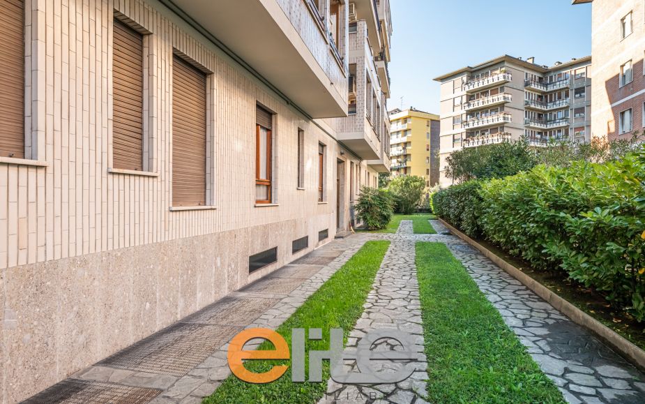 4 locali con box ampio ultimo piano tripla esposizione