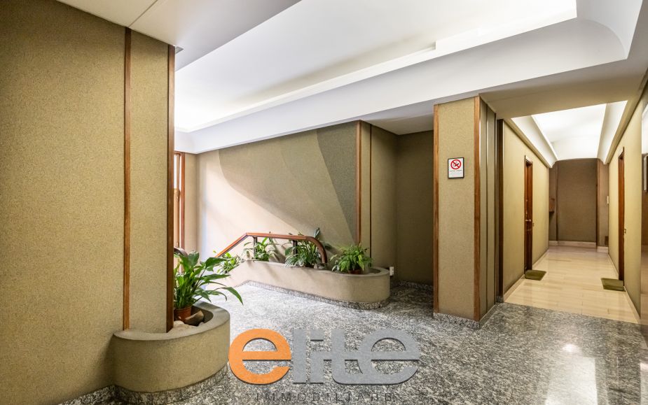 4 locali con box ampio ultimo piano tripla esposizione