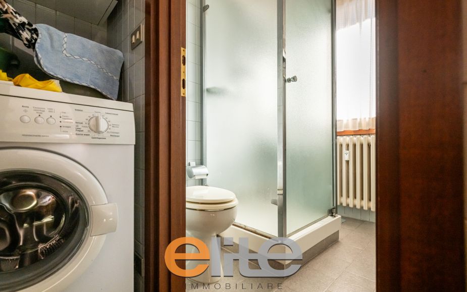 4 locali con box ampio ultimo piano tripla esposizione