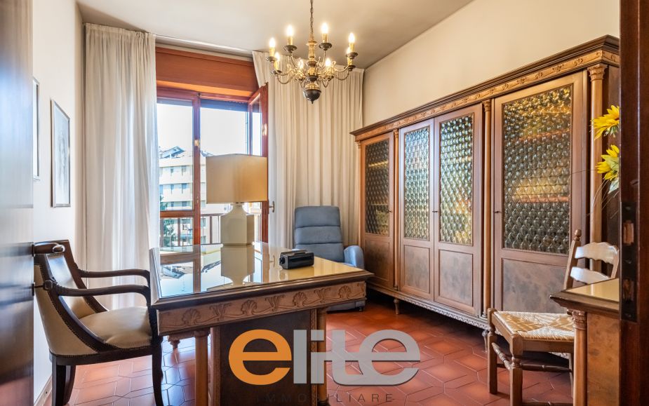 4 locali con box ampio ultimo piano tripla esposizione