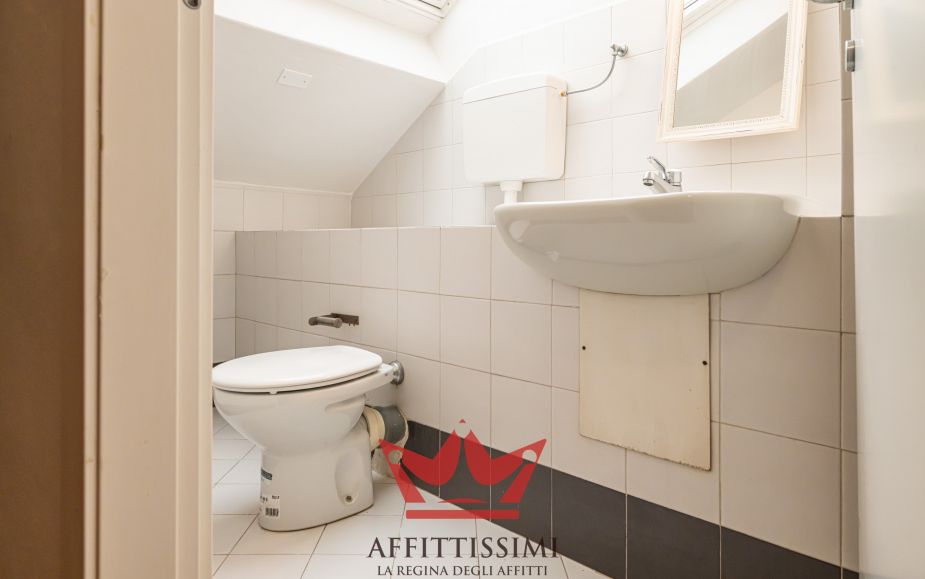 3 Locali in mansarda con doppi servizi