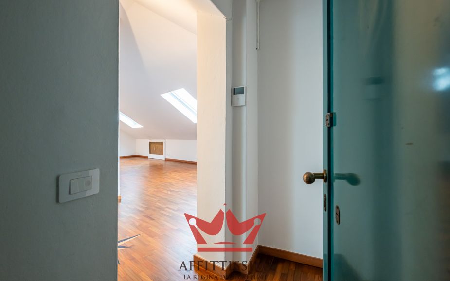 3 Locali in mansarda con doppi servizi