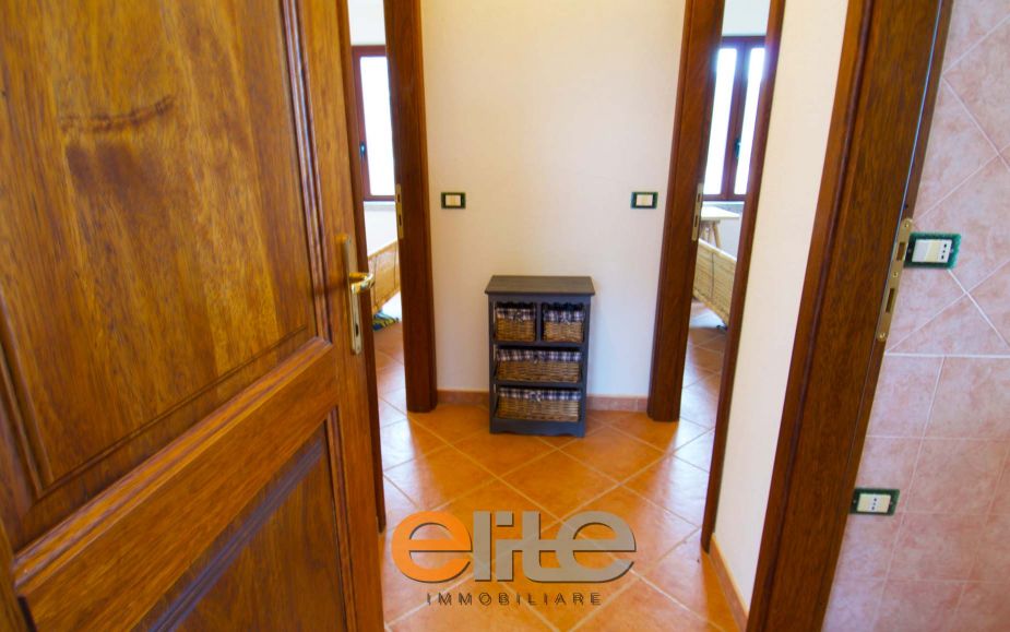 Casa in villetta bifamigliare vista mare in Sardegna a Budoni