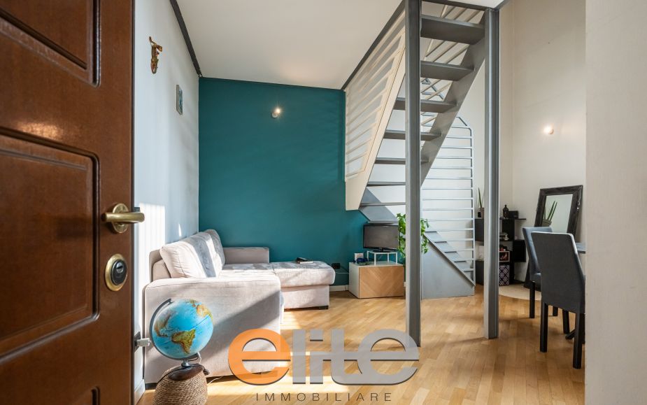 Casa stile loft a 2 minuti dalla metro gialla