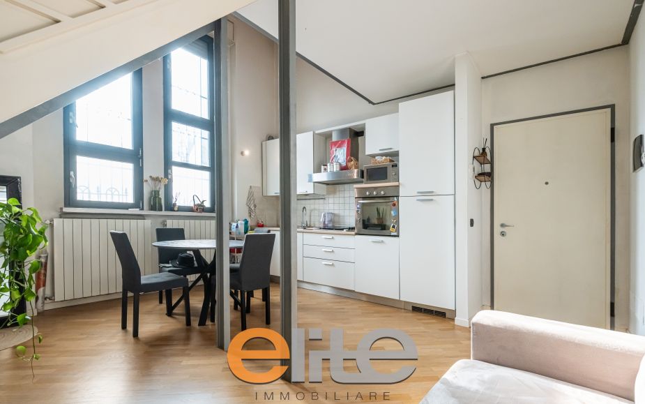 Casa stile loft a 2 minuti dalla metro gialla