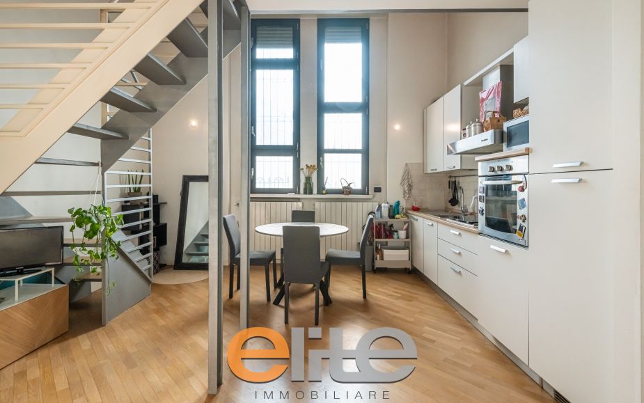 Casa stile loft a 2 minuti dalla metro gialla
