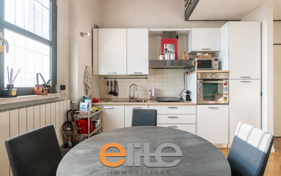 Casa stile loft a 2 minuti dalla metro gialla