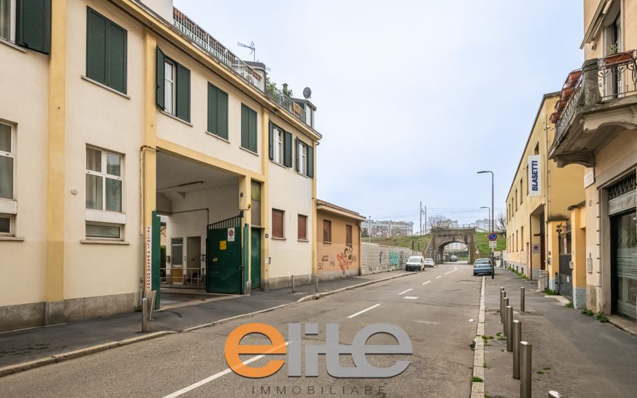 Loft-style apartment in the Istria M5 metro area