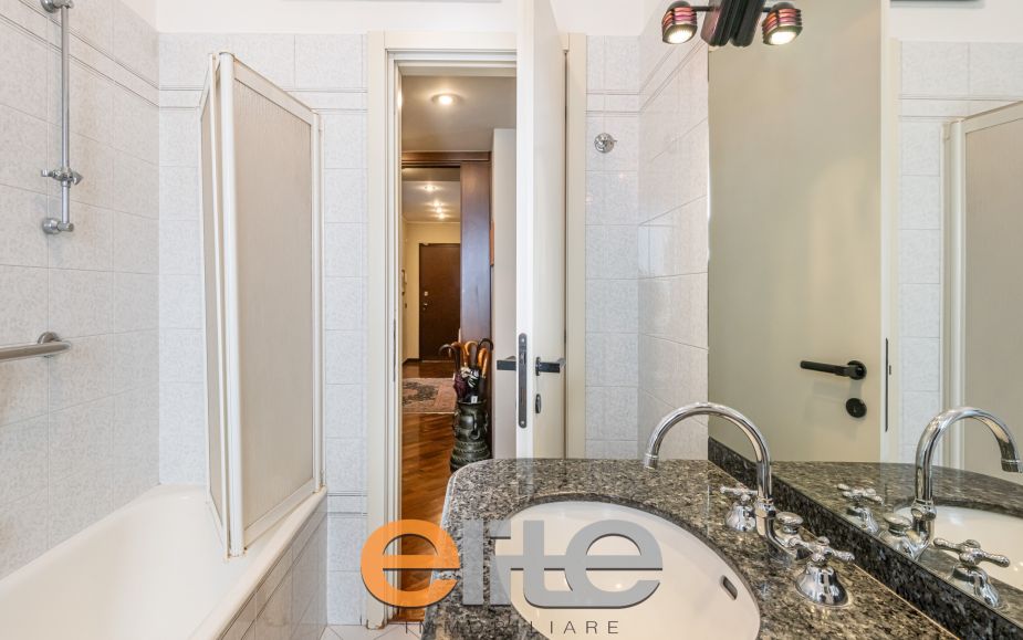 Trilocale via Rembrandt 10 min. Gambara MM