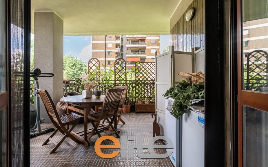 4 Locali Box, Cantina, giardino cond. e tennis.