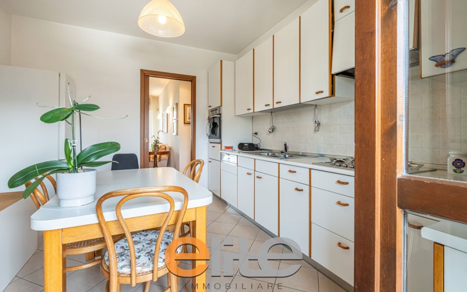 3 locali arredato con terrazzi a loggia