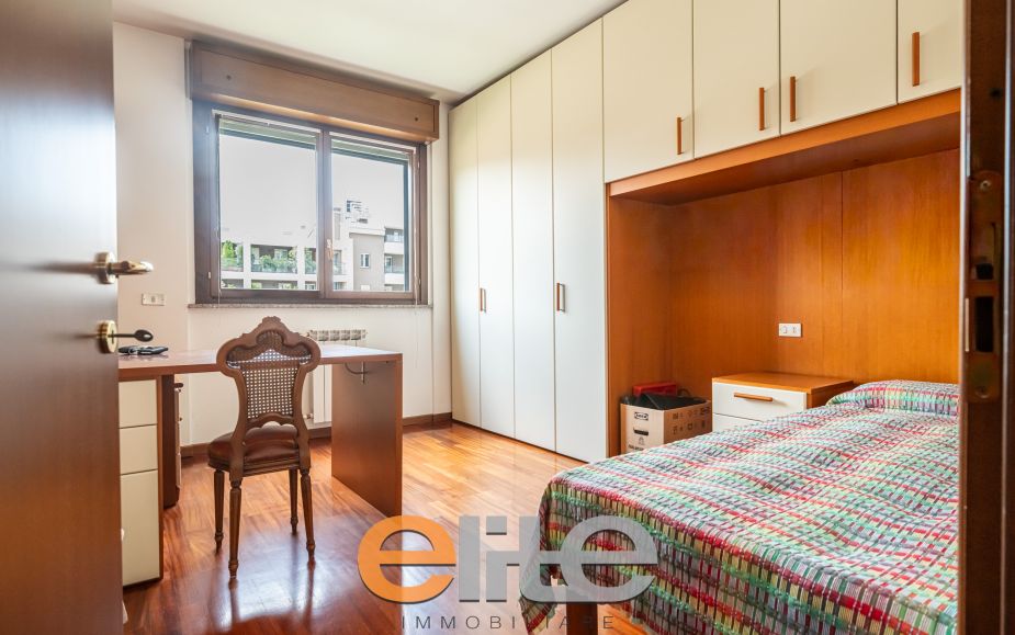 3 locali arredato con terrazzi a loggia