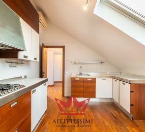 3 Locali in mansarda con doppi servizi